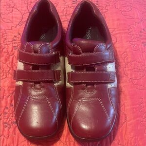BASS WOMENS SPECTATOR SHOES SIZE 11 W